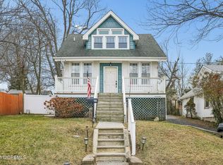 108 Burlington Ave, Leonardo, NJ 07737