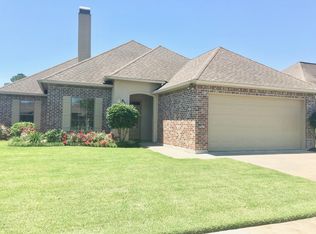 327 Bluebonnet Dr, Lafayette, LA 70508