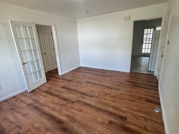 114 Jackson Ave APT A