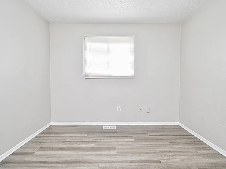 10943 Birchridge Dr — Photo 23