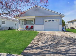 11 Olympic St, Toms River, NJ
