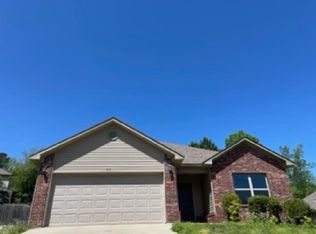915 James Madison Dr, Benton, AR 72019