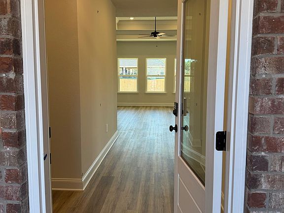4th image of 16066 Blue Ridge Dr