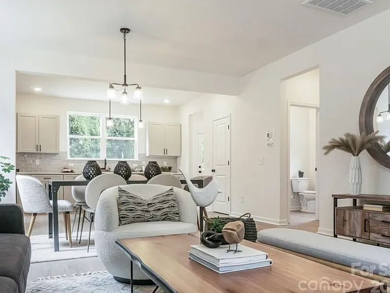 1812 Purser Dr — Photo 3