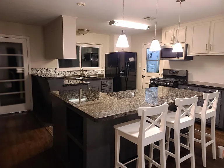 4319 Benning Dr — Photo 12