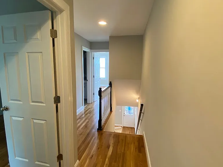 703 Catherine St — Photo 10