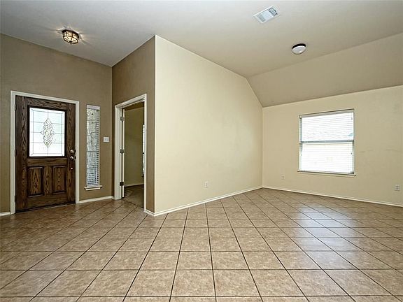 4th image of 11117 Casitas Dr