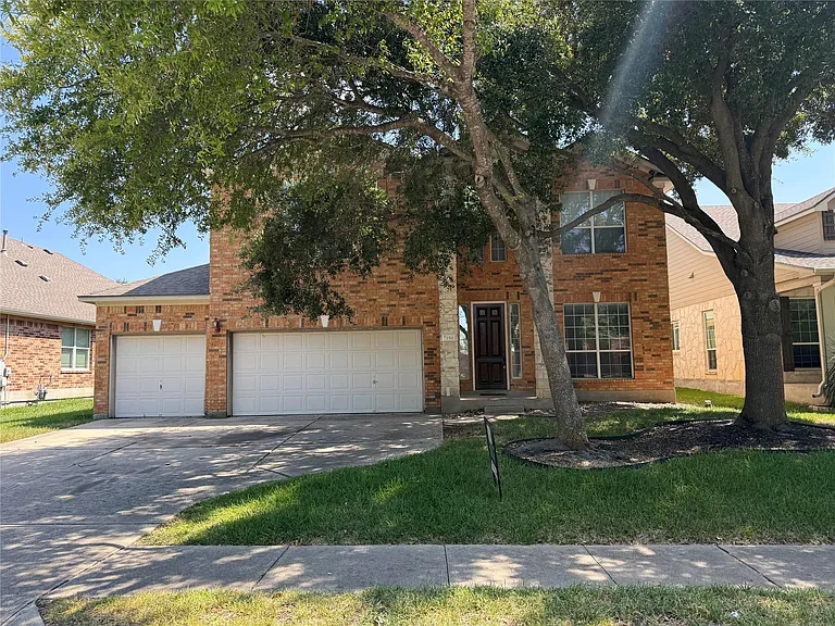 1511 Homewood Cir — Photo 1