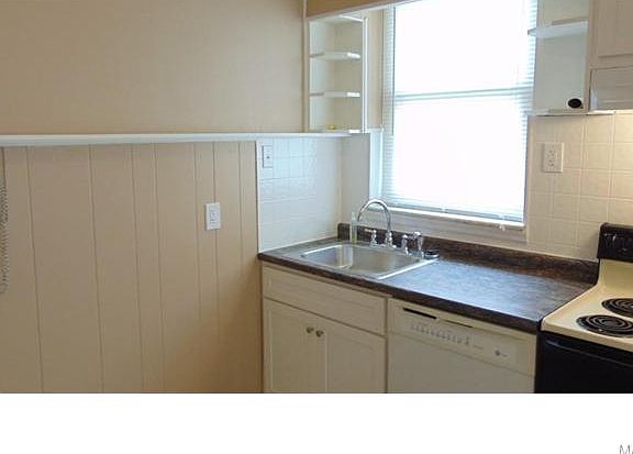 4th image of 4441 Delor St