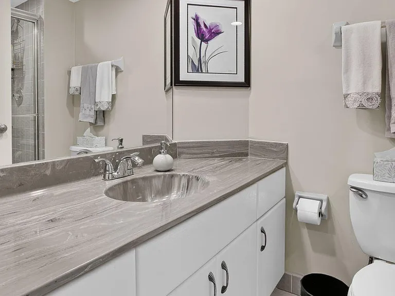 7473 Glendevon Ln #402 — Photo 31