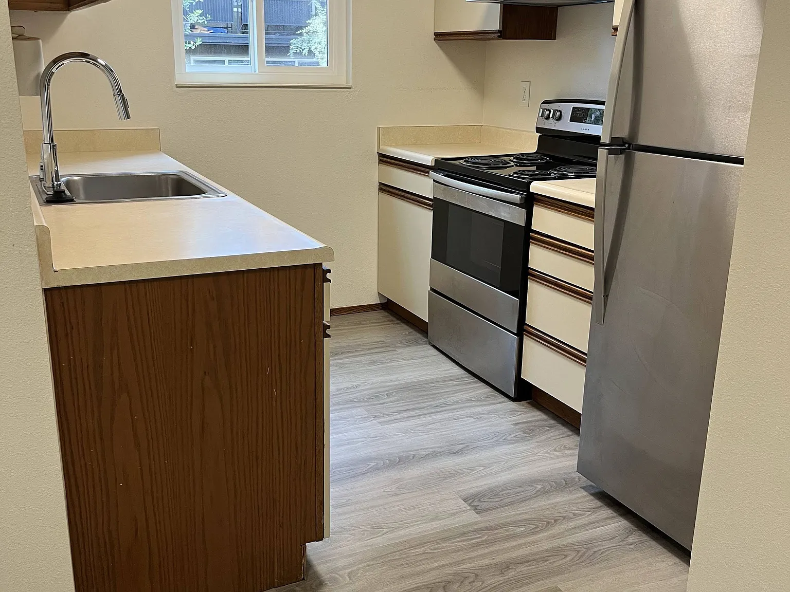 2 bed, 825 sqft, $2,490 — Photo 4