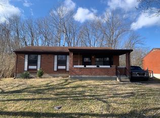 9604 Pembury Ct, Louisville, KY 40272