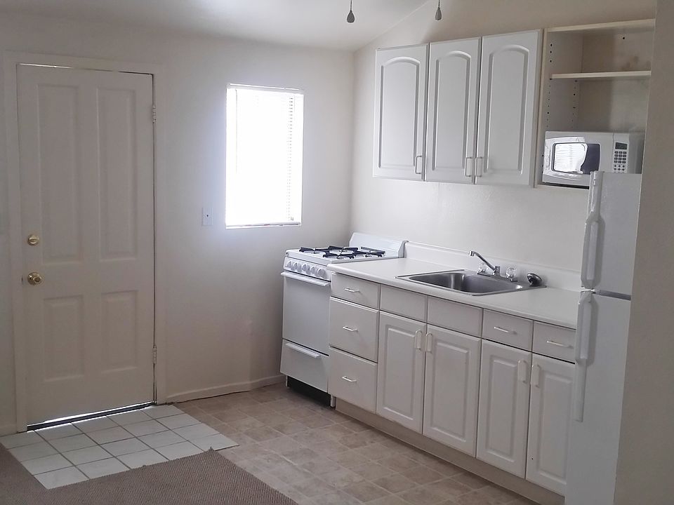 2nd image of 936 S Pacific St APT 10