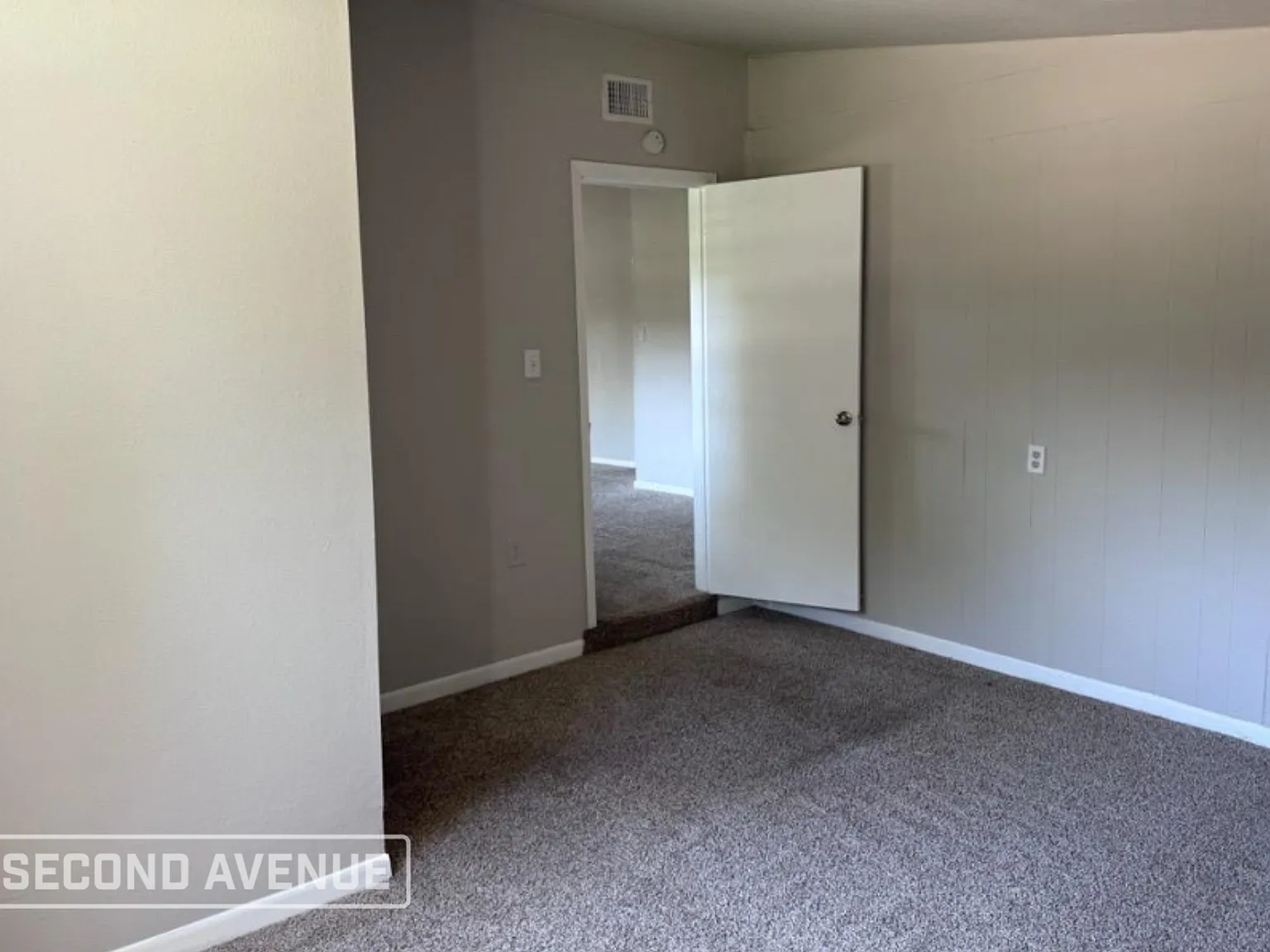 4 bed, 1.5 bath, 1512 sqft, $1,595 — Photo 3