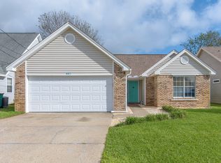 487 Sandy Ridge Cir, Mary Esther, FL 32569