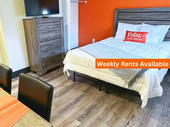 Siegel Select Jacksonville/Orange Park, 1656 Wells Rd #A0d2e4d67, Orange Park, FL 32073