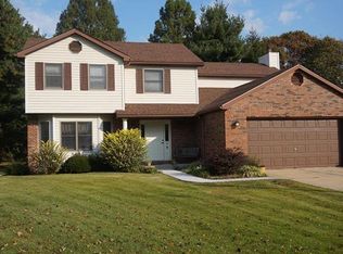 9 Willow Run Ct, Bethalto, IL