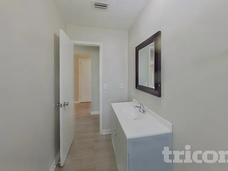 671 Custer Cir — Photo 10