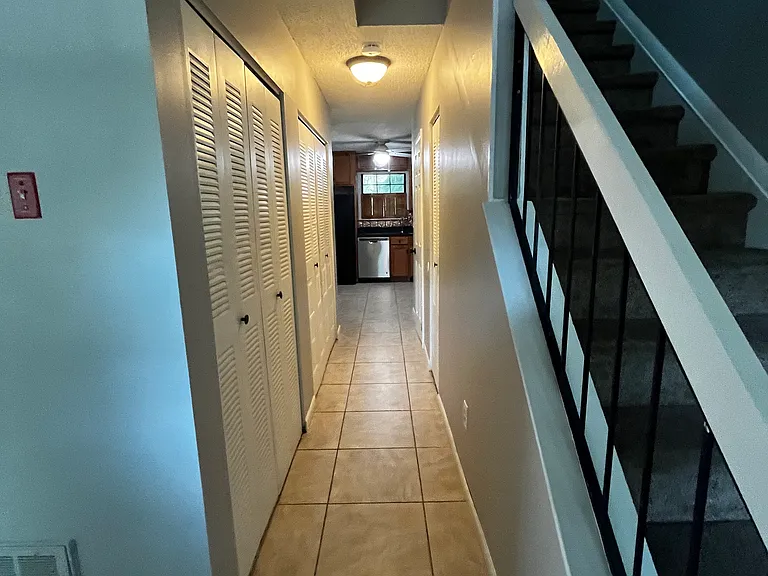 500 Goldthread Ct — Photo 16