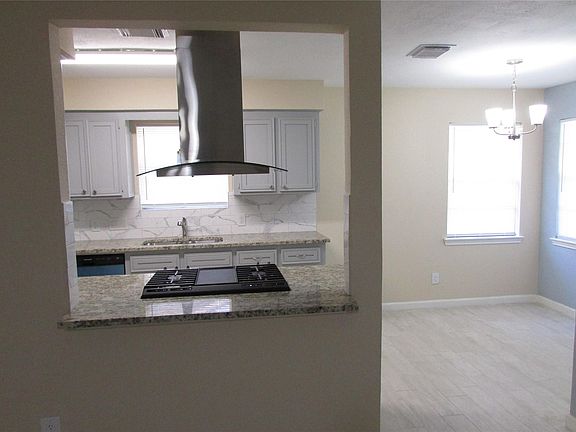 5th image of 4223 Blind River Dr