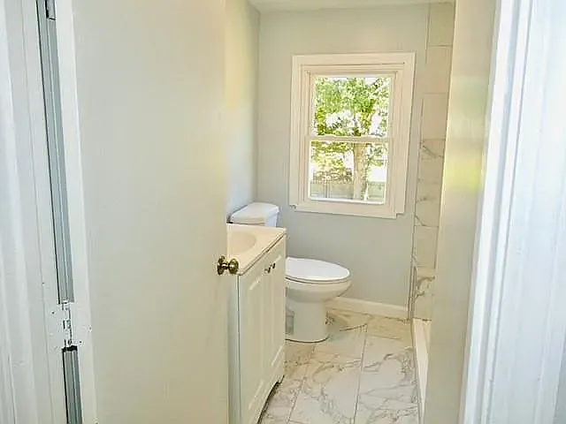 21 Saratoga Rd #21 — Photo 7