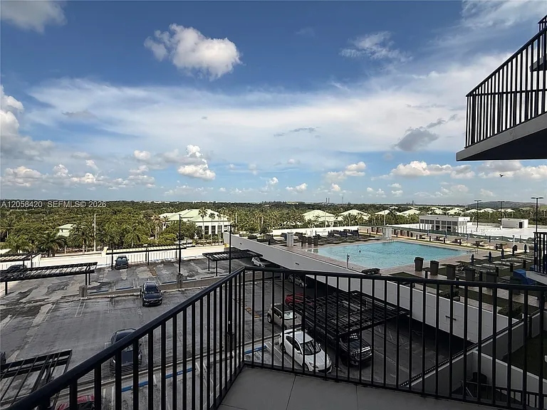 5300 Paseo Blvd #502 — Photo 9