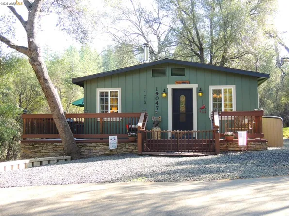 19047 Crocker Station Ln, Groveland, CA 95321