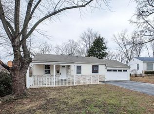 12121 McKelvey Rd, Maryland Heights, MO