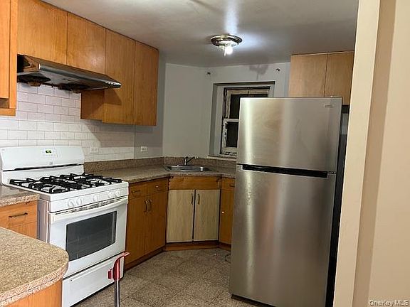 2nd image of 132-59 41st Road #6C