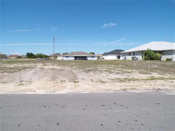 825 NE 15th Ln Lot 59, Cape Coral, FL 33909