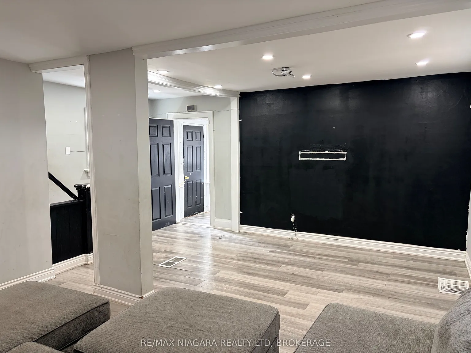 3 bed, $2,400 — Photo 4