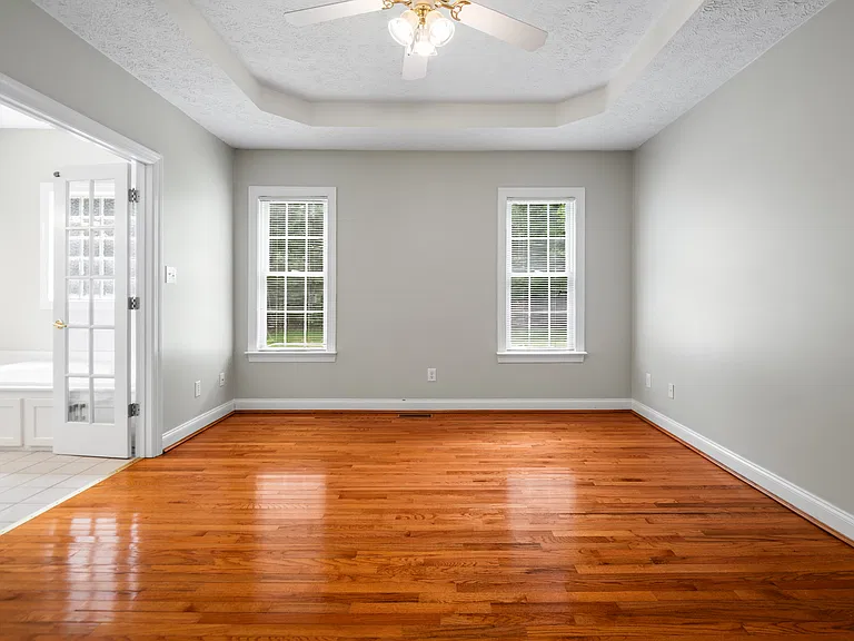 619 Greyshire Dr — Photo 26