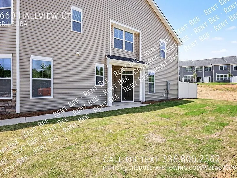 1660 Hallview Ct — Photo 2