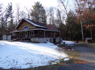 285 Beagle Rd, Mill Hall, PA 17751