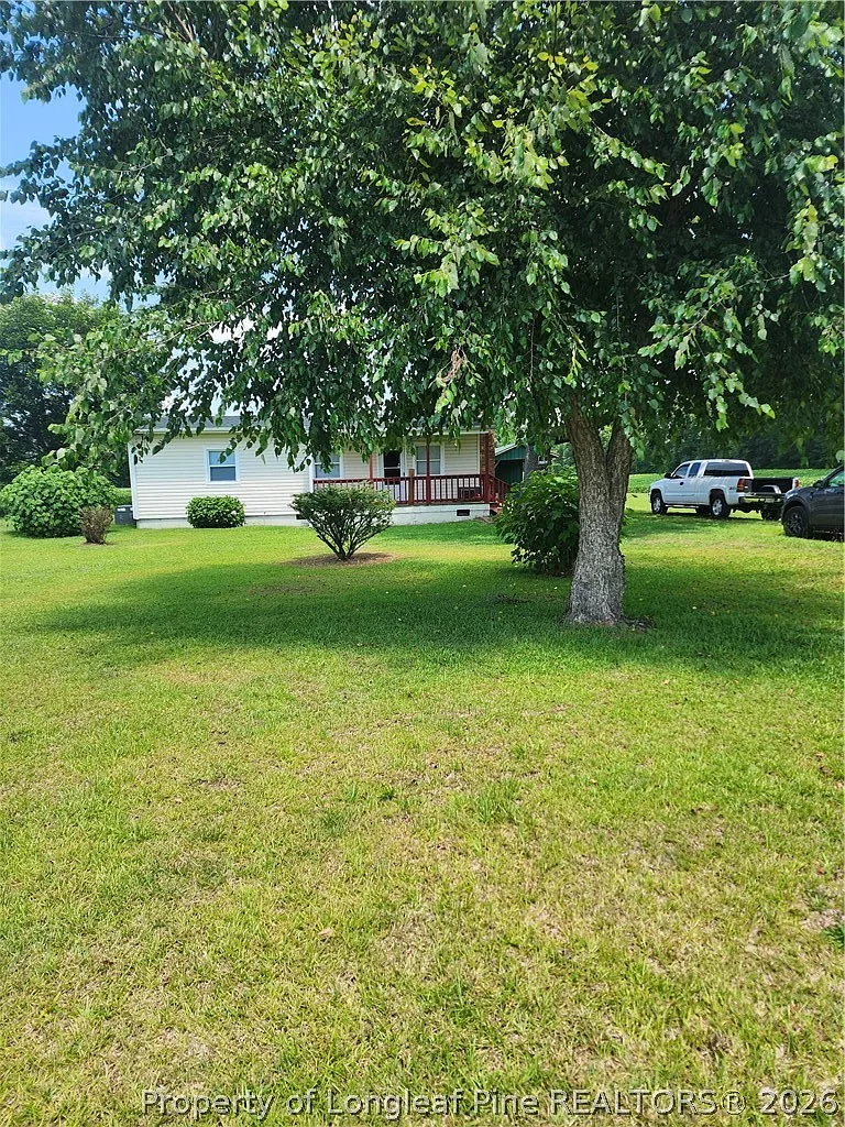 3 bed, 1.0 bath, 1136 sqft, $1,100 — Photo 3