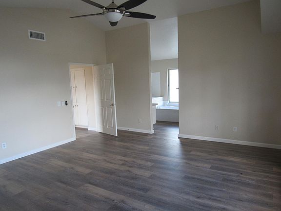 3rd image of 24303 Gitano Dr