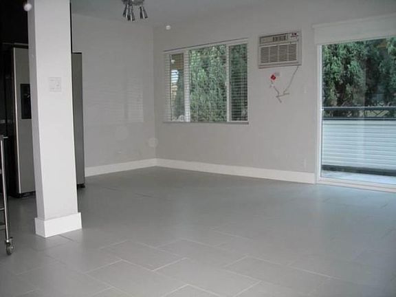 3rd image of 1629 N Formosa Ave APT 7