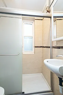 Rented by REAL New York | media 20