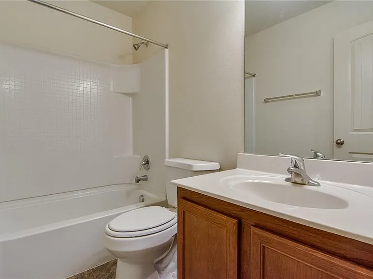 1432 Ocotillo Ln — Photo 4
