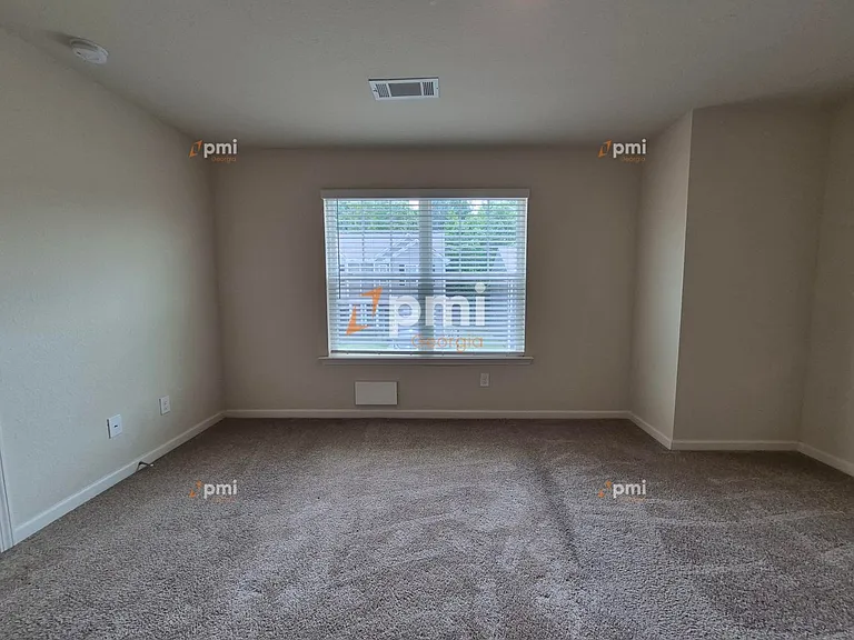 511 Highwood Ln — Photo 7