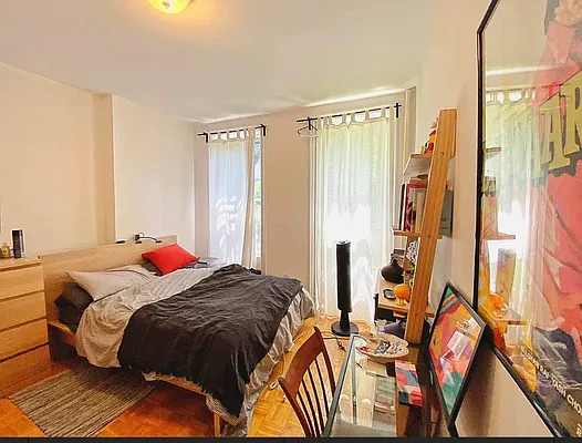 Rented by Corcoran | media 18
