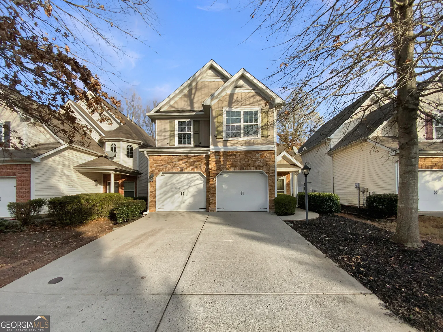 2590 Cottage View Way photo 1