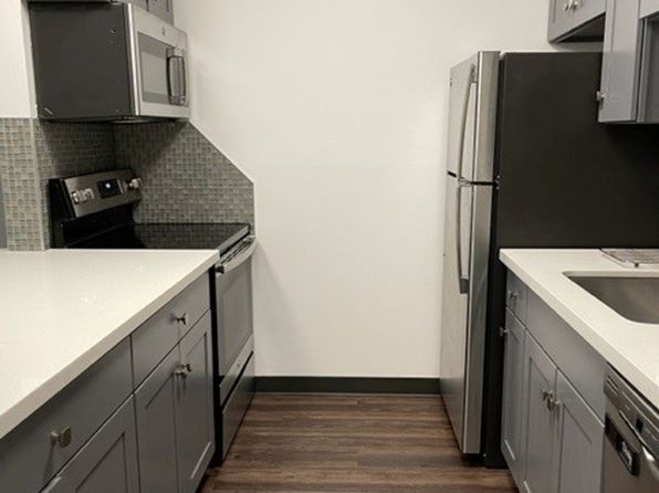 5263 University Way NE APT 404