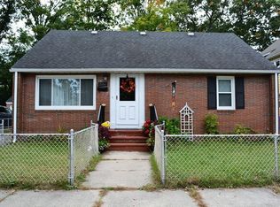 130 Draper St, Springfield, MA 01108