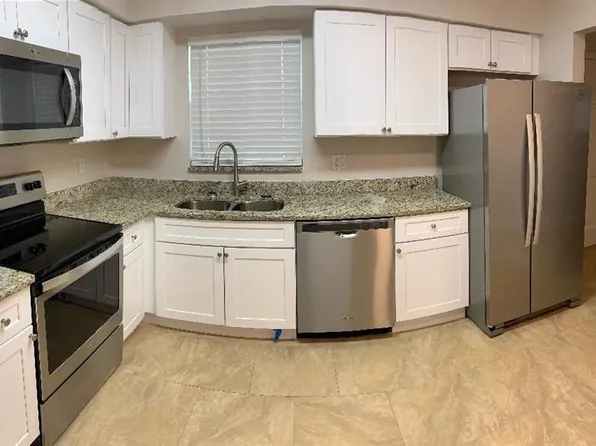 3325 Airport Rd N #B6, Naples, FL 34105