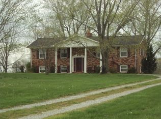 5215 Bakerville Rd, Waverly, TN 37185