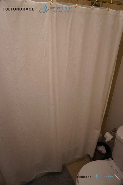 2 bed, 1.0 bath, $1,800 — Photo 3