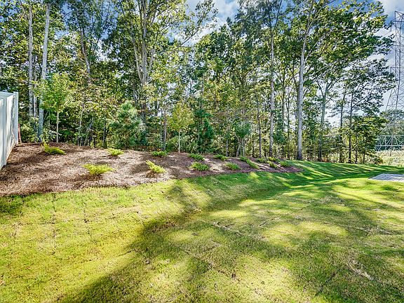 These photos are representative of this floor plan, but all options may not be available in every co