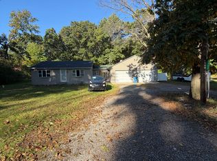 6452 Lindsey Rd, Delton, MI 49046