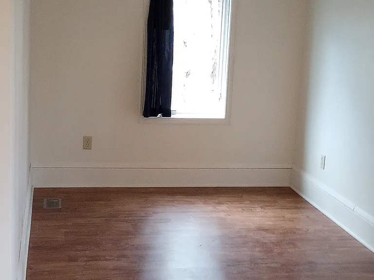 12409 Lake Street Ext — Photo 20